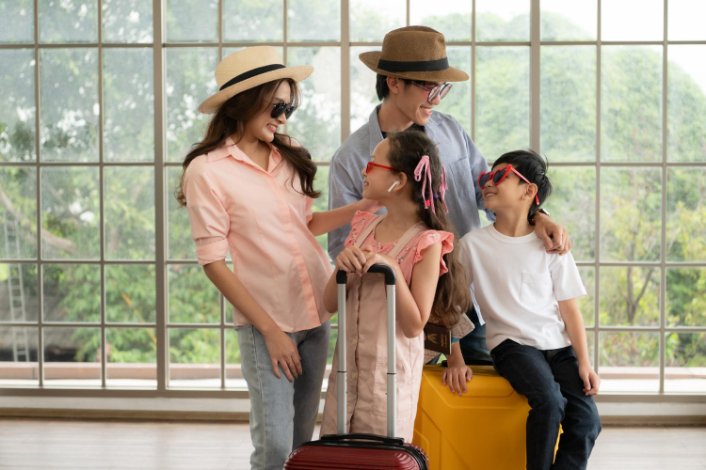 8 Tips Traveling Bersama Si Kecil Anti Repot